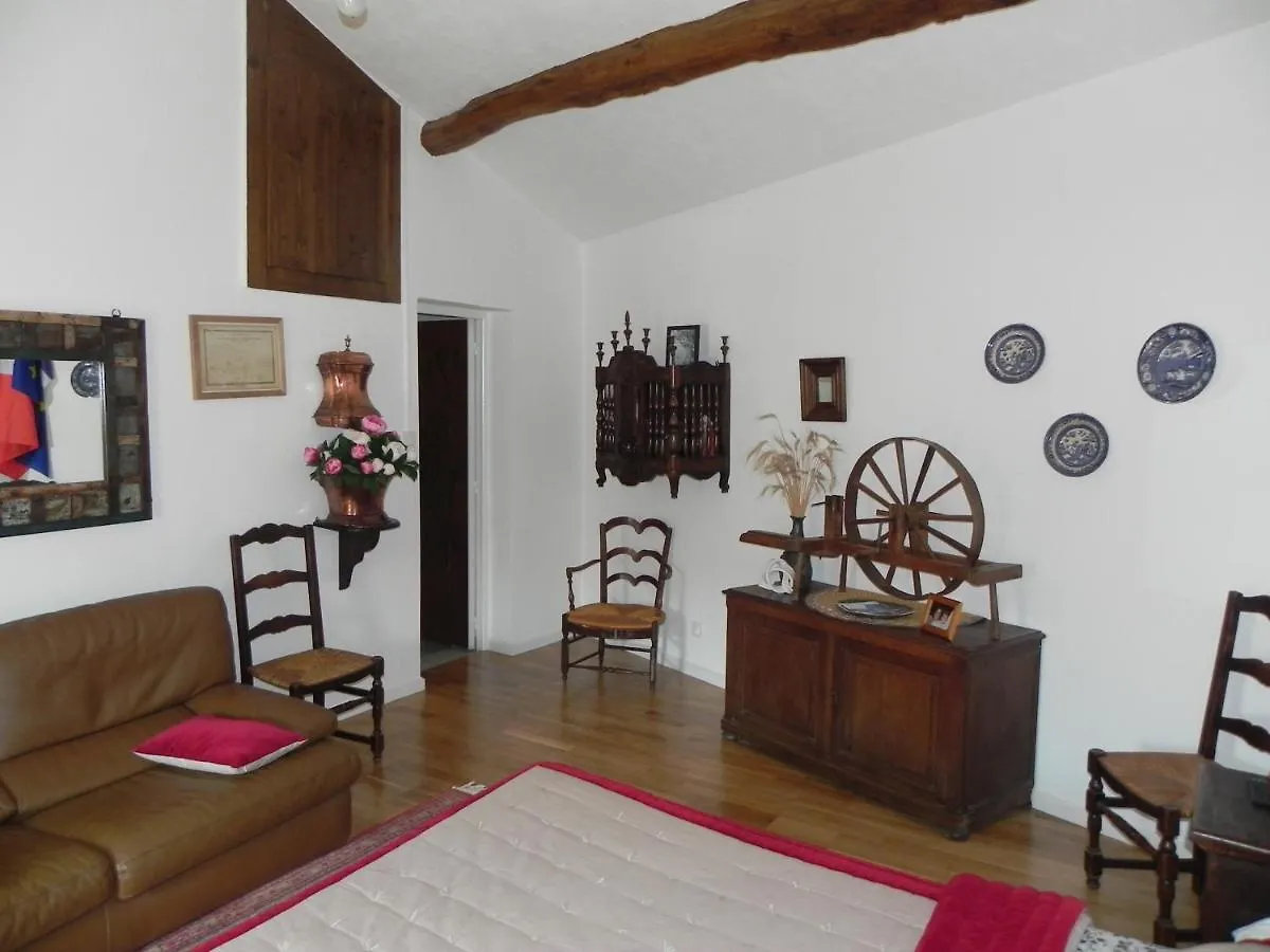 Guest house Ferme Des Entremains Hotel Mardore
